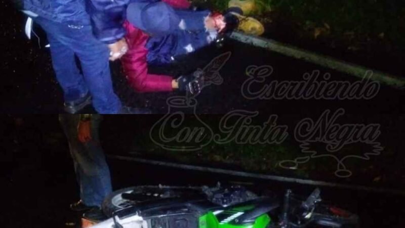 CHOCAN MOTOCICLISTAS CONTRA AUTOBÚS