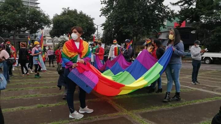 SUICIDIOS DE GAYS, POR RECHAZO DE FAMILIA, SOCIEDAD E IGLESIA
