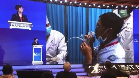 CHINA APRUEBA USO DE EMERGENCIA DE VACUNA CONTRA COVID-19 INHALADA