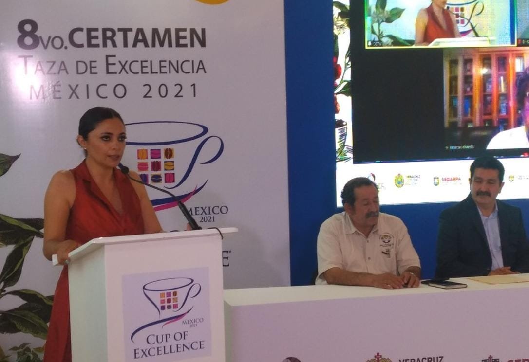 PREMIAN TAZA DE EXCELENCIA DE CAFÉ EN IXHUATLÁN