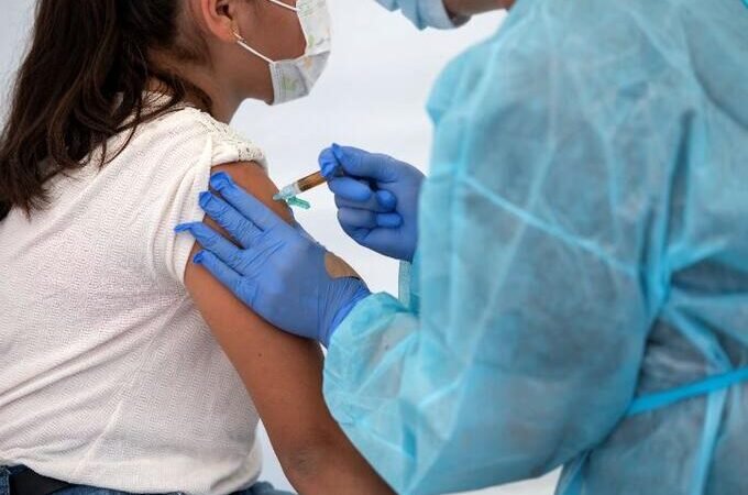BRASIL AUTORIZA VACUNA CONTRA COVID-19 DE PFIZER PARA ADOLESCENTES MAYORES DE 12 AÑOS