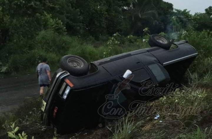 MUERE EN VOLCADURA