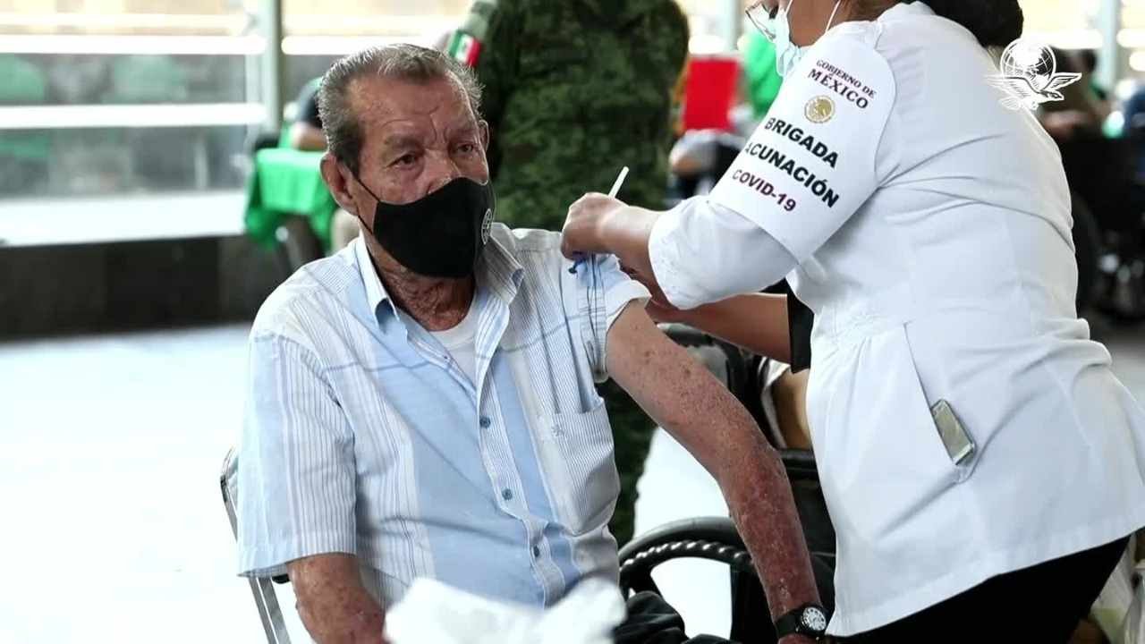 “MÉXICO NO DONA VACUNAS QUE LE SOBRAN, SINO LAS QUE TIENE DISPONIBLES”: EBRARD