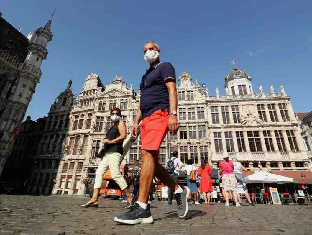 LOS HABITANTES DE BRUSELAS YA PODRÁN SALIR A LAS CALLES SIN CUBREBOCAS