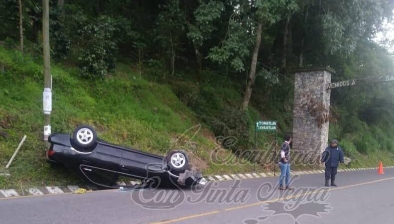 VUELCA SENTRA EN TOMATLÁN