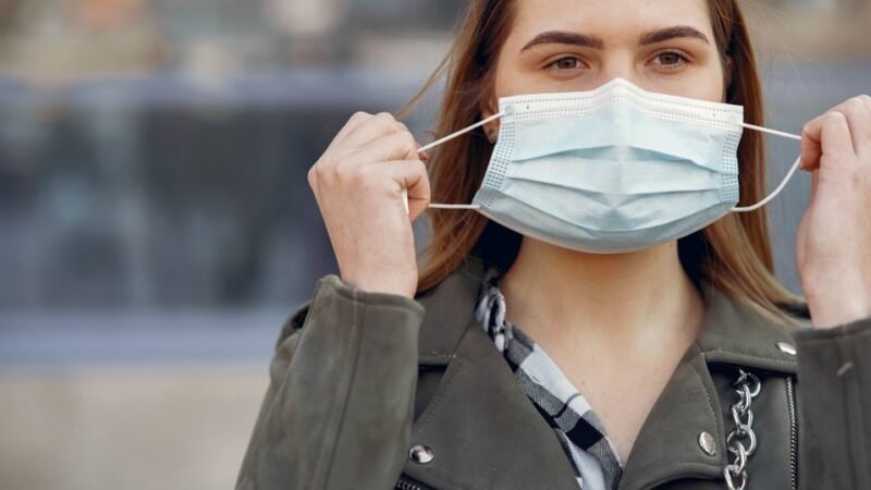 ESPAÑA ELIMINARÁ LA OBLIGATORIEDAD DE CUBREBOCAS