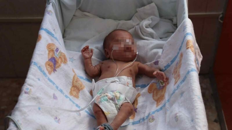 DAN DE ALTA A BEBÉ PREMATURA, “SE AFERRÓ A LA VIDA”; PEDIATRA