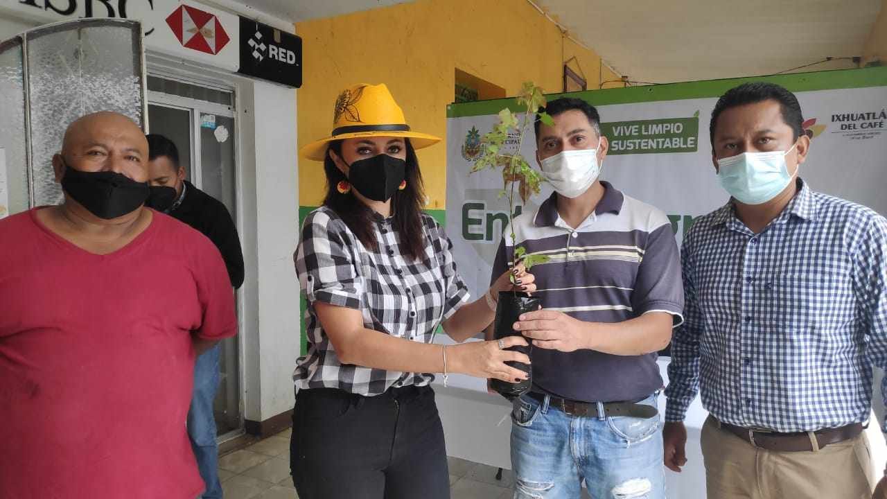 INICIA CAMPAÑA DE REFORESTACIÓN EN IXHUATLÁN