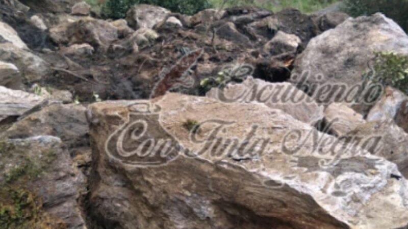 DERRUMBE BLOQUEA ACCESO AL PICO DE ORIZABA