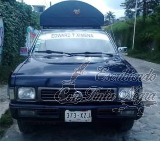 SE ROBAN CAMIONETA AFUERA DE BAR