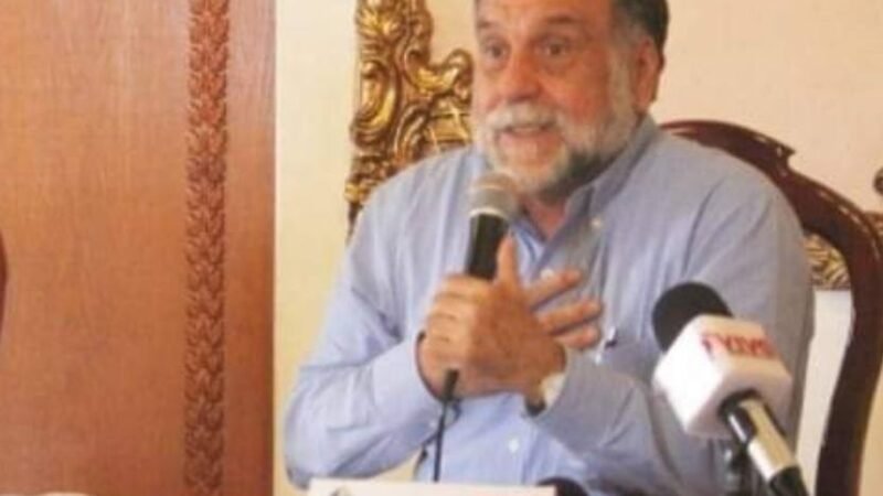 FALTA DE MEDICAMENTOS ES UNA REALIDAD; PADRE QUINTÍN