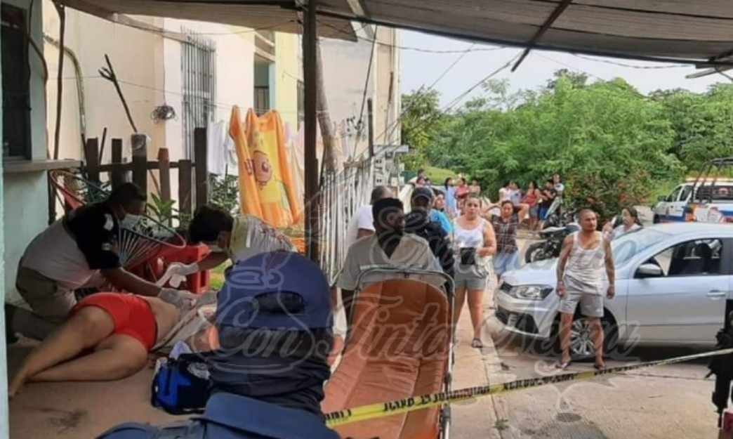 BALEAN A MUJER EN TIENDA DE ABARROTES; MURIÓ EN EL HOSPITAL