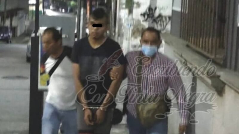 DETIENEN A PARRICIDA