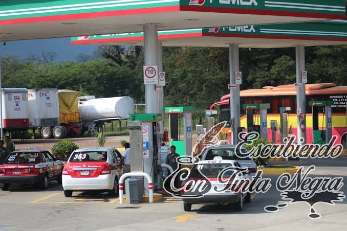 ASALTAN GASOLINERÍA DE HUATUSCO