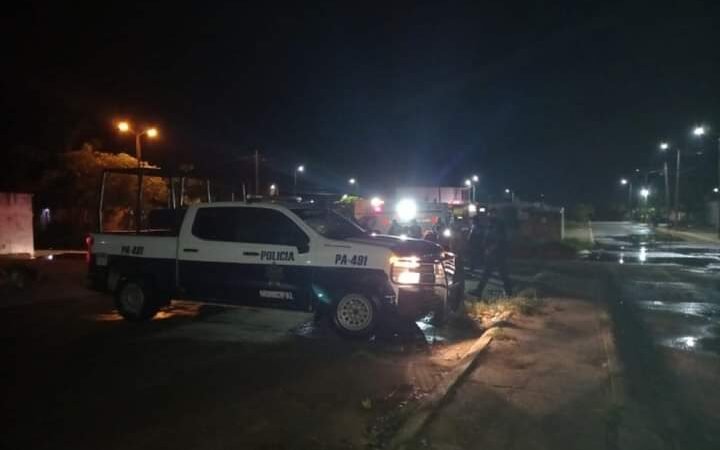 GOLPEAN Y ABUSAN DE JOVEN; DETIENEN A UNO