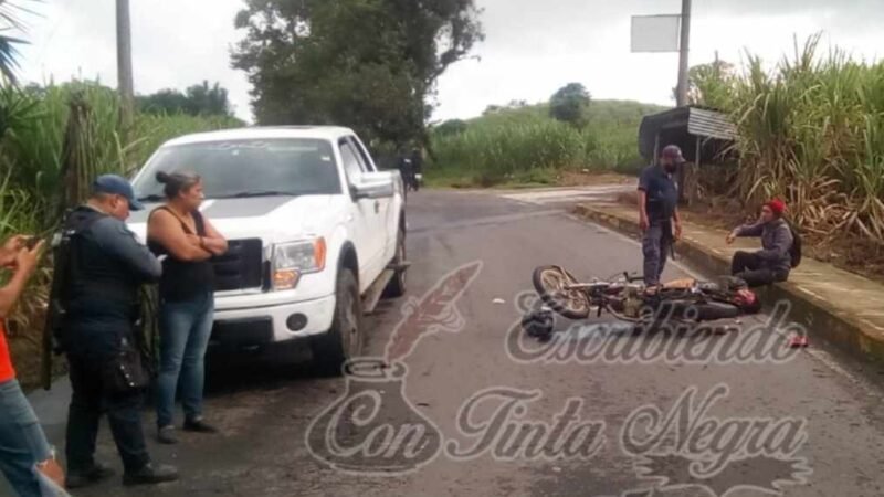 CHOCA MOTOCICLETA CONTRA FORD LOBO