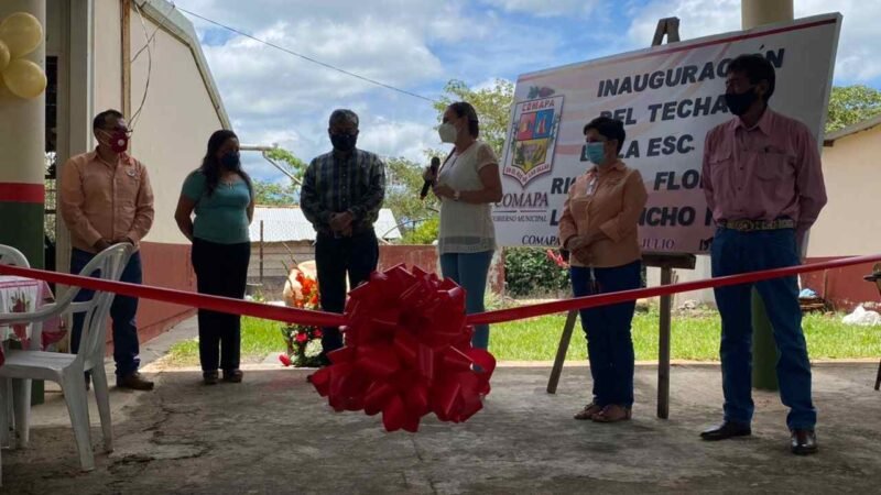 INAUGURAN TECHADO EN PRIMARIA DE RANCHO NUEVO