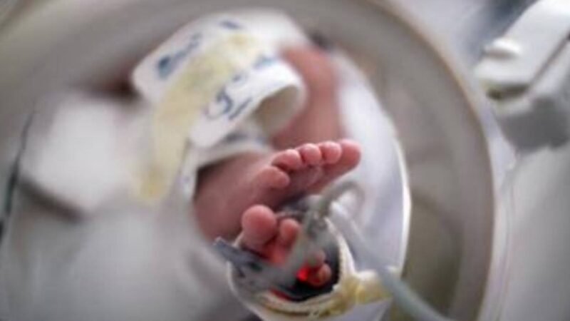 MUERE BEBÉ DE COVID EN ZONA DE HUATUSCO