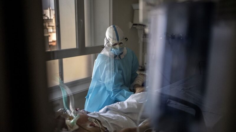 HOSPITALES EN TOKIO SOLO ADMITIRÁN A PACIENTES GRAVES DE COVID-19 POR SATURACIÓN