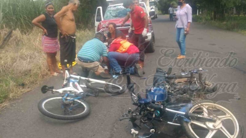 CHOCA MOTOCICLISTA CON MIXTO RURAL