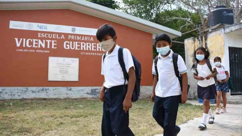 MÉXICO SE PREPARA PARA REGRESAR A CLASES PRESENCIALES EN MEDIO DE TERCERA OLA DE COVID-19
