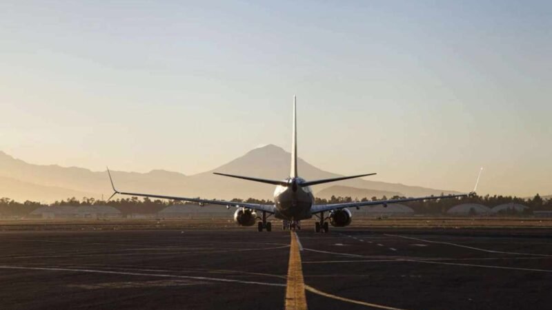 EU PROHÍBE A AEROLÍNEAS COMERCIALES VOLAR SOBRE AFGANISTÁN