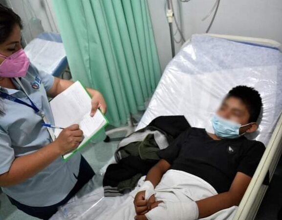 RESGUARDA DIF A ADOLESCENTE AGREDIDO POR SU ABUELA