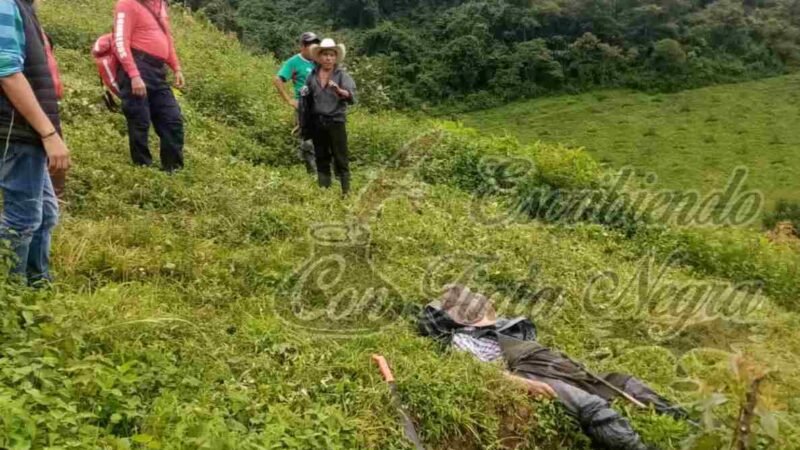 MUERE CAMPESINO DE COSCOMATEPEC MIENTRAS CORTABA PASTO