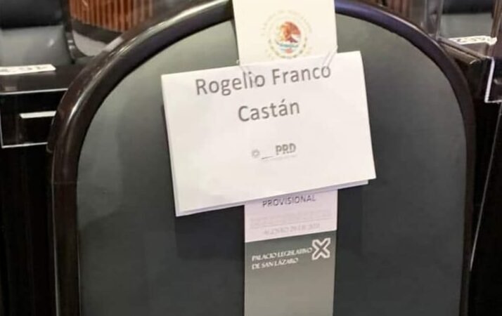 RINDE ROGELIO FRANCO PROTESTA VÍA ESCRITA; EXIGEN SU LIBERACIÓN