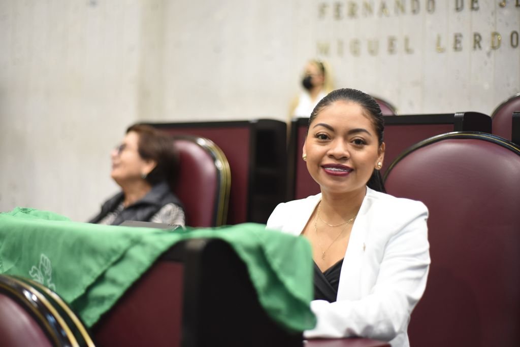 DAN A CONOCER CONVOCATORIA PARA EL XVI PARLAMENTO DE LA JUVENTUD VERACRUZANA