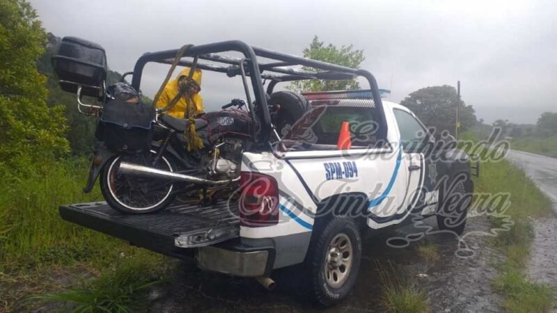DERRAPA MOTOCICLISTA EN ERMITA DE TOMATLÁN
