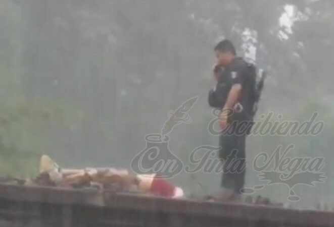 ENCUENTRAN SIN VIDA A HOMBRE ARRIBA DEL TREN