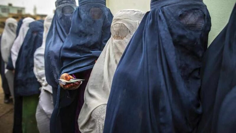 TALIBANES CAMBIAN EL MINISTERIO DE LA MUJER POR UNO EN CONTRA DE ELLAS