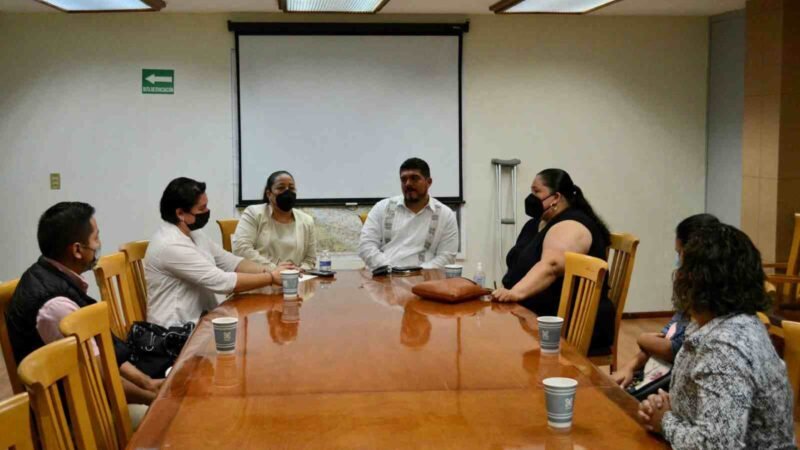 ATIENDE SEV INQUIETUDES DE PLANTELES