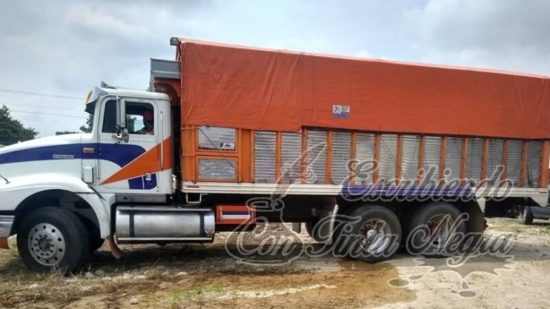 LO VINCULAN A PROCESO POR ROBO DE TRÁILER