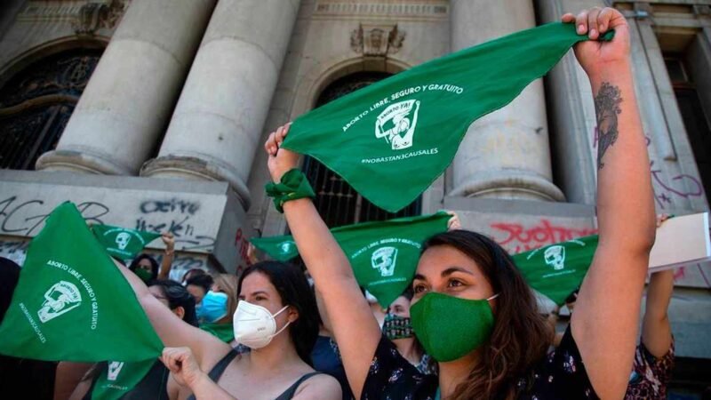 CHILE APRUEBA DESPENALIZACIÓN DEL ABORTO HASTA LAS 14 SEMANAS