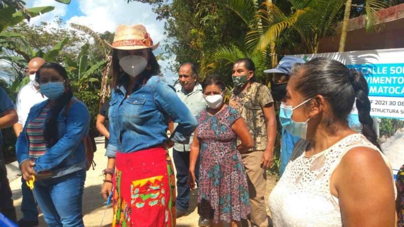 INAUGURAN PAVIMENTACIÓN EN POTRERILLO