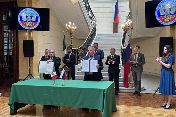 MÉXICO Y RUSIA FIRMAN ACUERDO DE COOPERACIÓN ESPACIAL