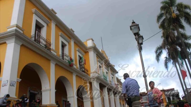 AYUNTAMIENTO DE COSCOMATEPEC ORGANIZA FESTEJO MASIVO EN PLENA CONTINGENCIA SANITARIA