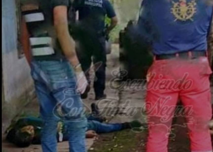 APUÑALA Y MATA A ADOLESCENTE