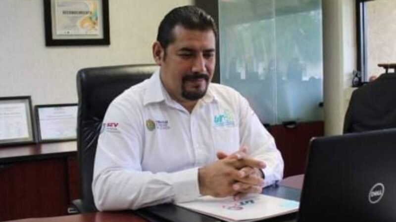 ACUSAN A RECTOR DE UTCV DE “RASURARLE” SUELDO A MAESTROS