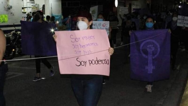 SALEN “MUJERES DE NIEBLA” A MARCHAR POR EL ABORTO
