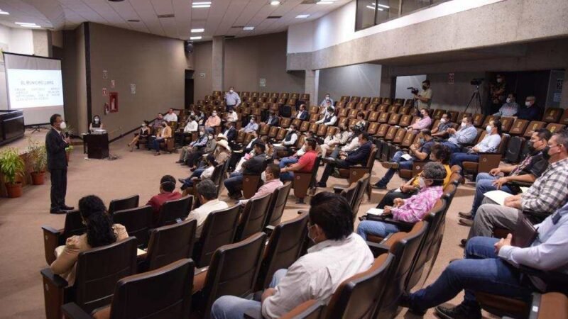 RECIBEN EDILES ELECTOS CAPACITACIÓN EN EL CONGRESO DEL ESTADO