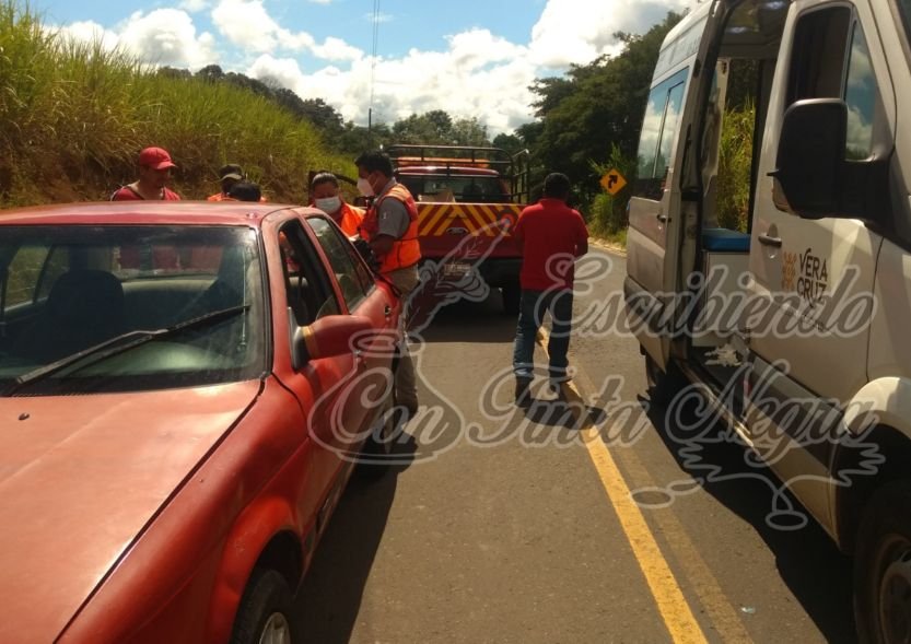 MACHETEAN A CAMPESINO EN COMAPA