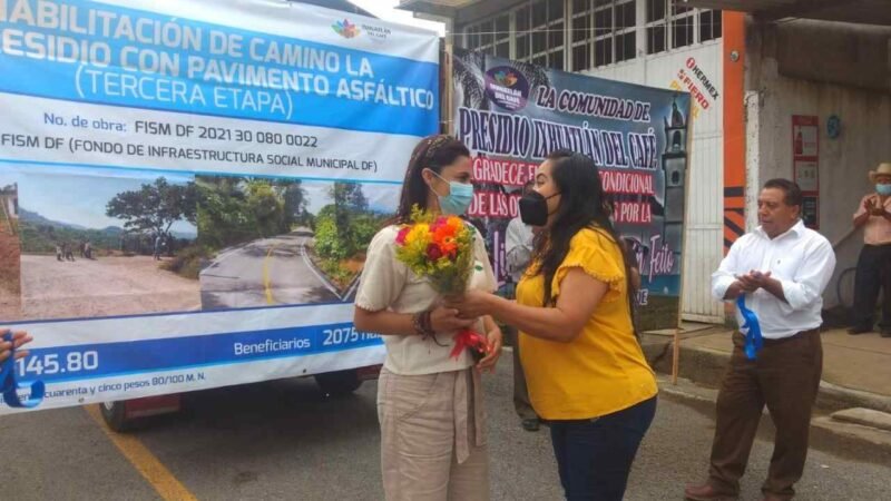 CONCLUYEN PAVIMENTACIÓN DE CARRETERA LA TROJE-PRESIDIO