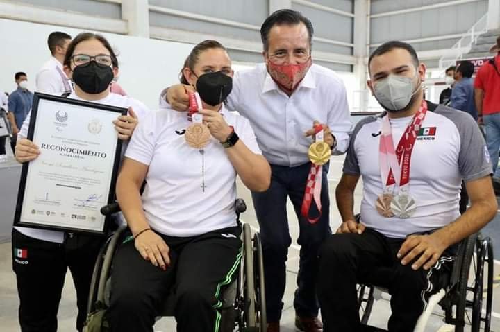 RECONOCEN A ATLETAS VERACRUZANOS DE TOKIO 2020