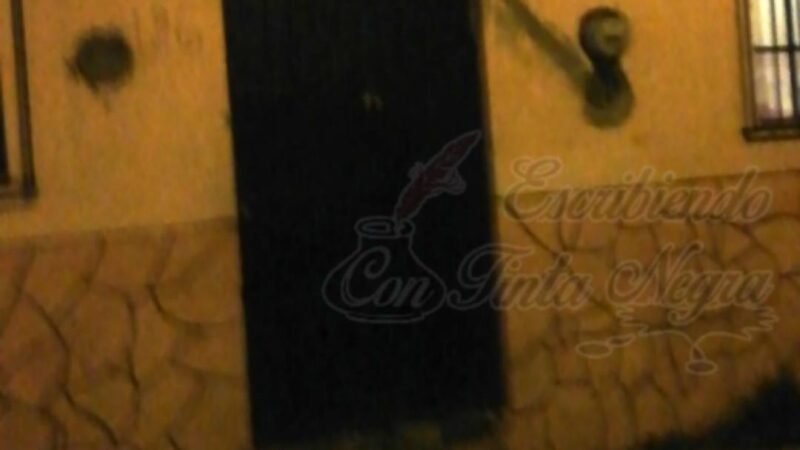 IMPIDEN QUE ESCAPE POR LA PUERTA FALSA