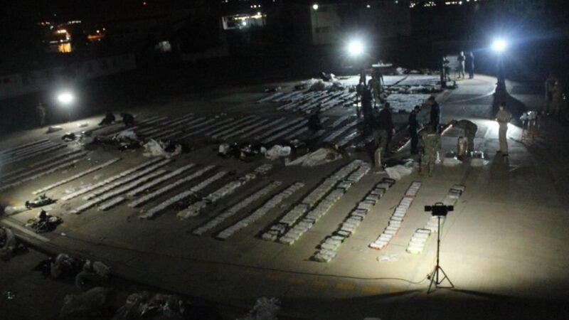 ASEGURAN MÁS DE 2 MIL KG DE METANFETAMINA, MARIGUANA Y COMBUSTIBLE EN BC