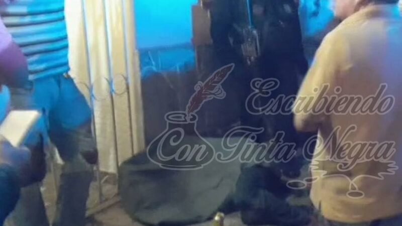 VECINOS CAPTURAN Y LE DAN GOLPIZA A LADRÓN