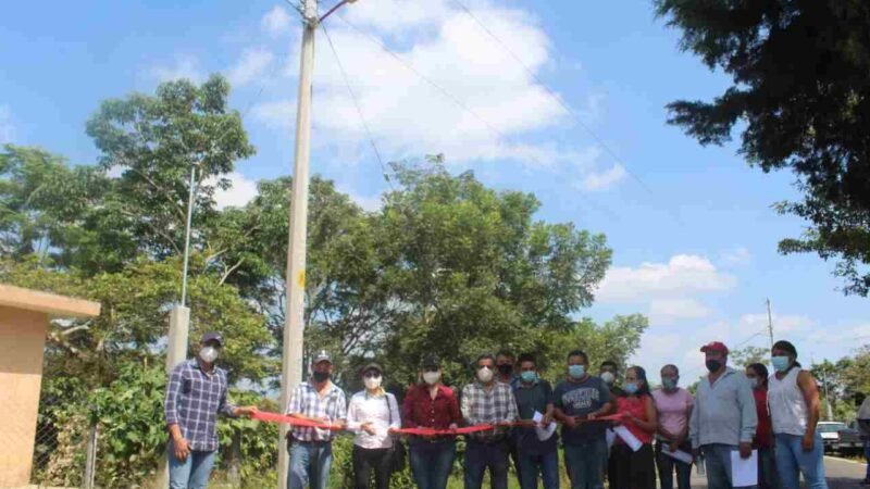 INAUGURA ALCALDESA AMPLIACIONES DE RED ELÉCTRICA